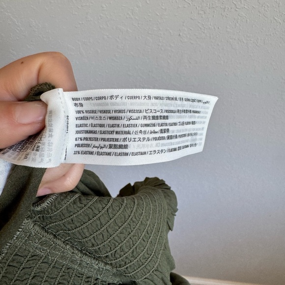 Abercrombie & Fitch Green Pull On Smocked Casual Tie Shorts Womens L Summer - Picture 5 of 5